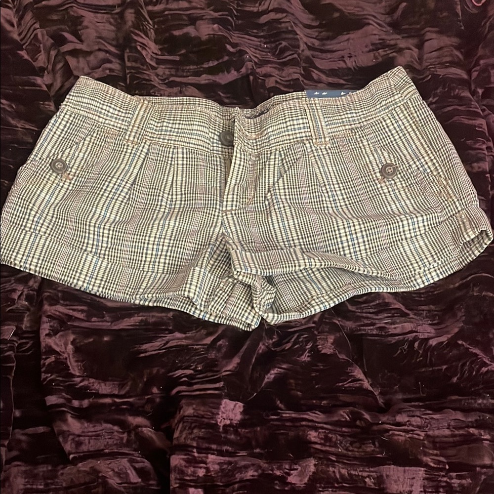 American Eagle Outfitters Brown and Black Cargo Shorts